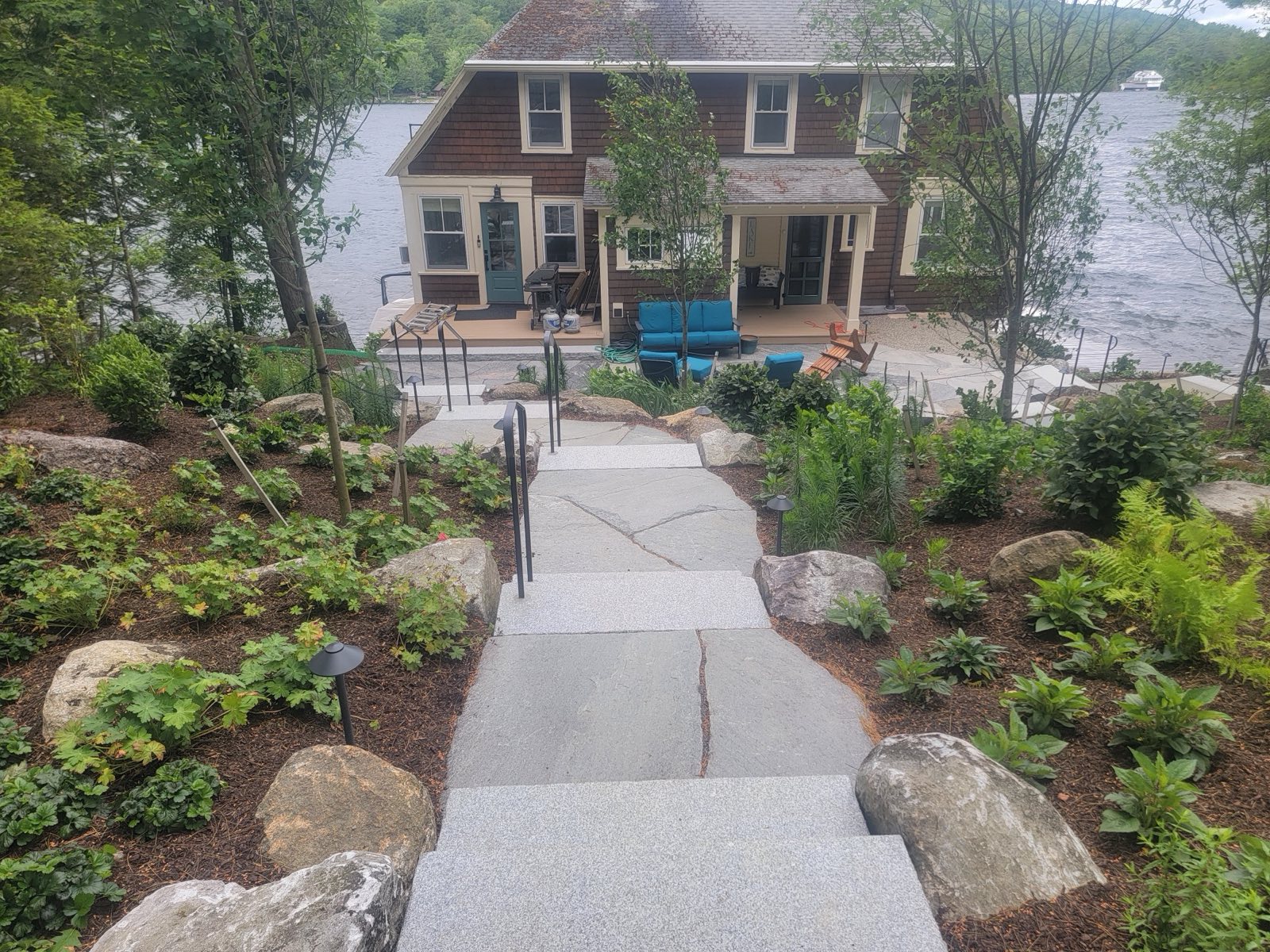 Lakefront Cottage after Tyler Lawn Care work